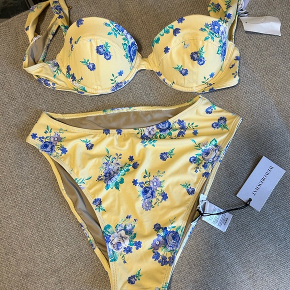 BRAND NEW WEWOREWHAT SWIMSUIT!!! Includes both top and bottom!!!! - Picture 8 of 8